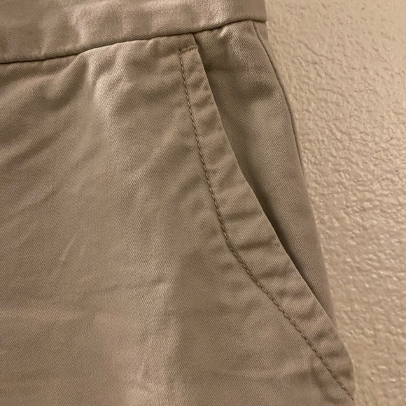 GAP Khaki Skirt - Picture 3 of 4